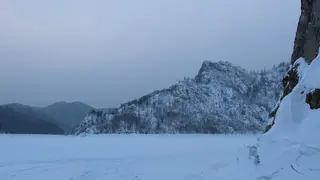 Народ поехал по льду: в Красноярском крае открылись ещё две автозимние переправы