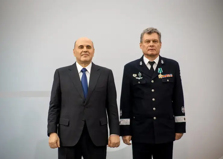 Ректору омского университета Сергею Овчаренко вручен Орден Дружбы