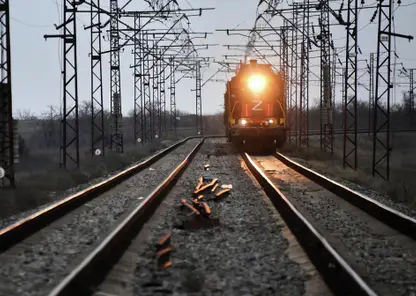 17-летний подросток попал под грузовой поезд в Красноярском крае
