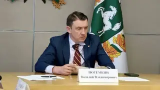 Школьные автобусы в Томской области будут заправлять вне очереди по утрам Школьные автобусы в Томской области будут заправлять вне очереди по утрам
