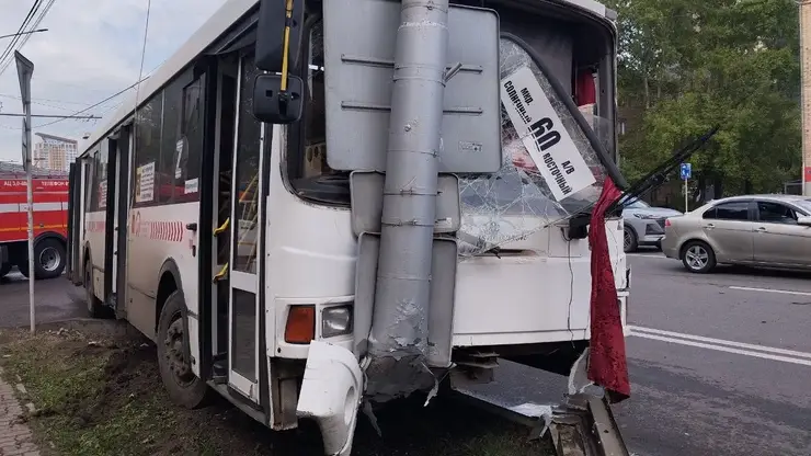 В Красноярске произошло ДТП с автобусом