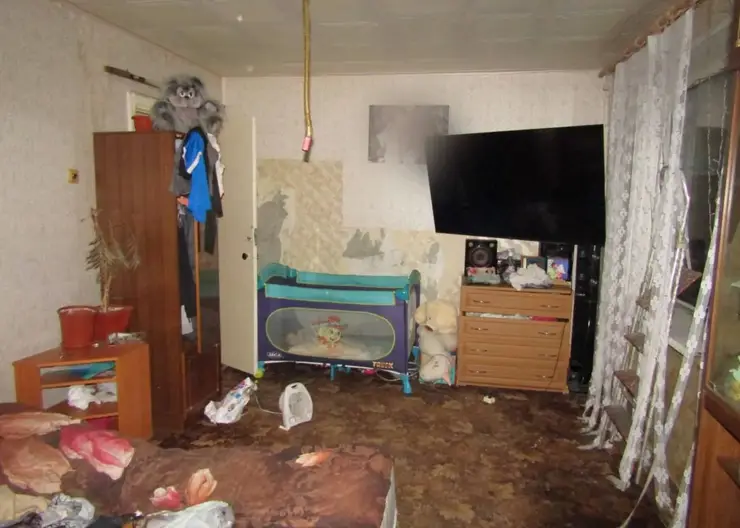 В Норильске мать обвиняют в убийстве 5-месячного сына, скончавшегося от голода