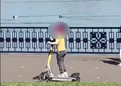 Красноярка заплатила 30 тысяч за короткую поездку сына на электросамокате