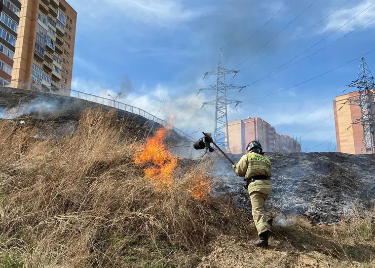 В Красноярском крае зарегистрировано 20 ландшафтных пожаров за сутки