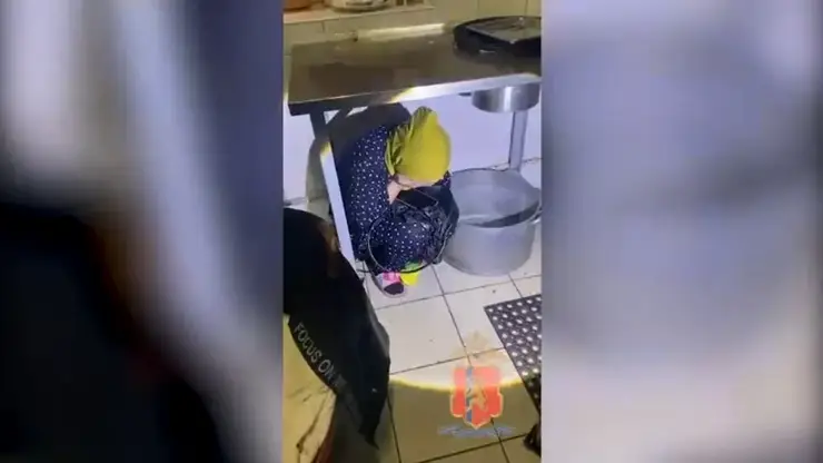 Семь мигрантов выдворят из страны после рейда в Красноярске