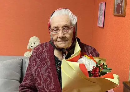 В Красноярске 100-летний юбилей отметила ветеран Великой Отечественной войны Александра Фомичева