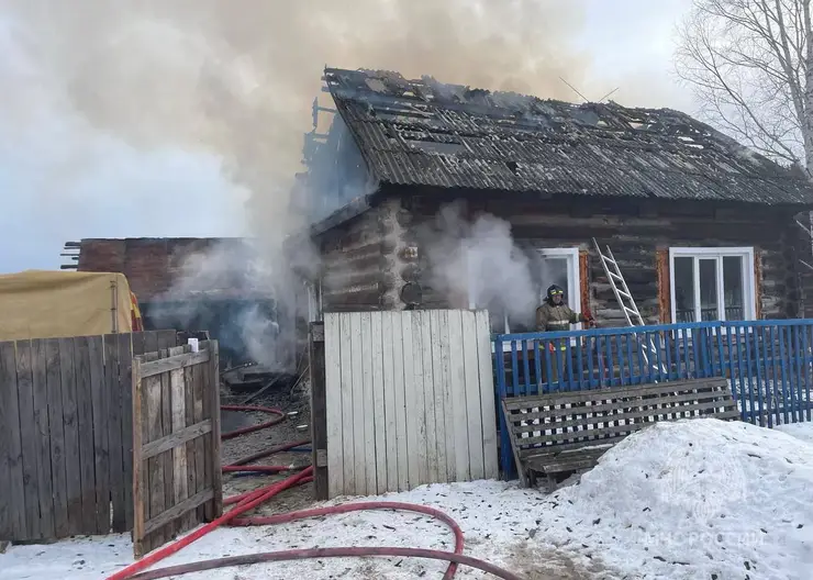Пожар в красноярском поселке унес жизнь человека