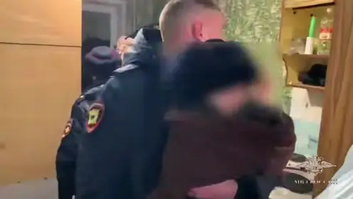 В Красноярске мать морила голодом своего трехлетнего ребенка и оставляла его одного в грязной квартире