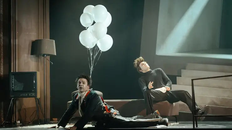 Абсурд сватовства: в Красноярском театре им. Пушкина прошла премьера спектакля по Гоголю