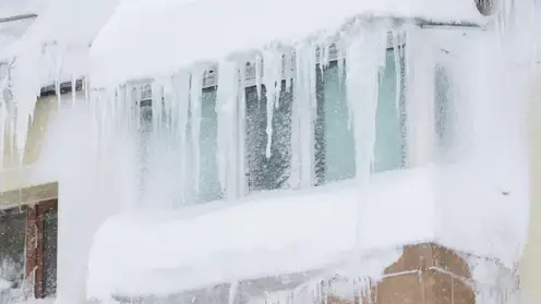 Красноярка уснула на морозе, примёрзла к металлической ручке и лишилась руки