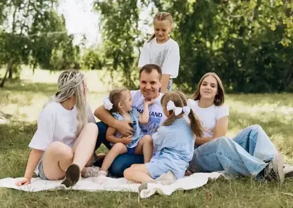 Многодетная семья из Красноярского края получила медаль ордена «Родительская слава»