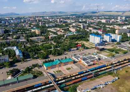 КрасЖД обновляет привокзальную площадь станции Абакан в Хакасии