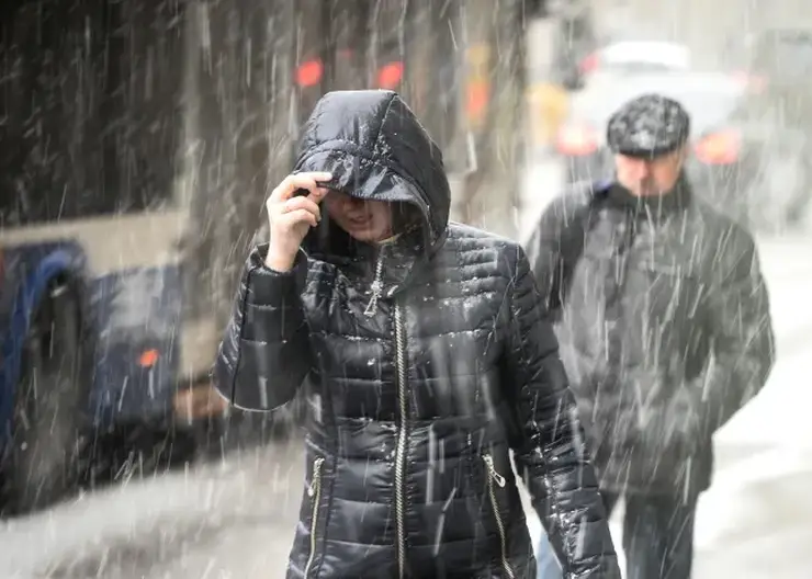 Ежедневные снегопады пообещали жителям Барнаула на текущей неделе