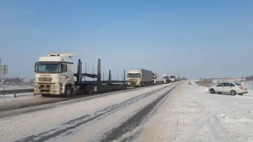 В Красноярском крае в районе Кускуна закрыли движение для всех видов транспорта