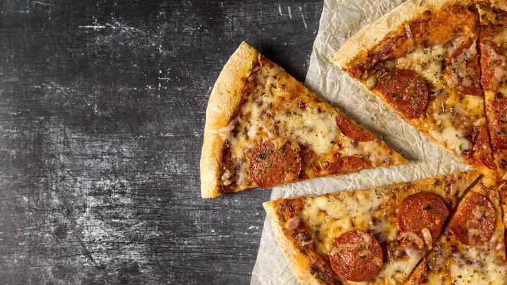 Красноярская пиццерия Empizza выплатила долг по зарплате школьнице после публикации в sibnovosti.ru