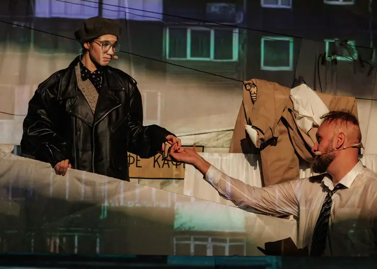 Сон советского человека: как устроена «Сказка панельных домов» Красноярского театра Пушкина