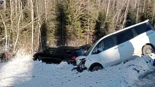 Краевые спасатели дважды за минувшие выходные выезжали на помощь пострадавшим в ДТП на региональных трассах