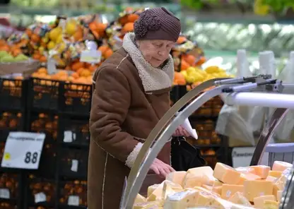 Оливье под контролем: В России предлагают заморозить цены на новогодние продукты