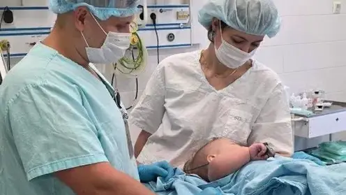 В Красноярске полугодовалой девочке пересадили кожу после ожогов от обогревателя