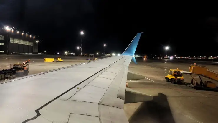 Две авиакомпании поплатились за нарушение парковки на взлетной полосе в Ачинске