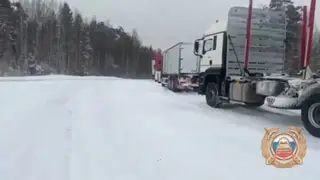 Восемь машин столкнулись на трассе в Иркутской области