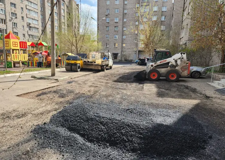 В Красноярске в рамках национального проекта начали благоустраивать дворы