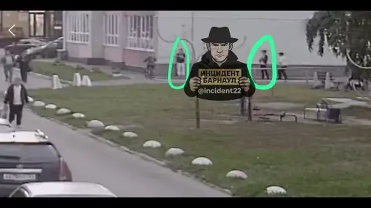 Мальчик порезал лицо девочке на детской площадке в Барнауле