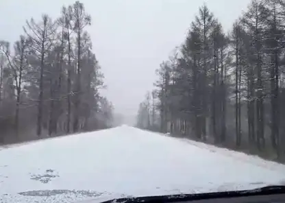 Ограничения движения пассажирского транспорта ввели на некоторых участках трасс Красноярского края из-за выпавшего снега