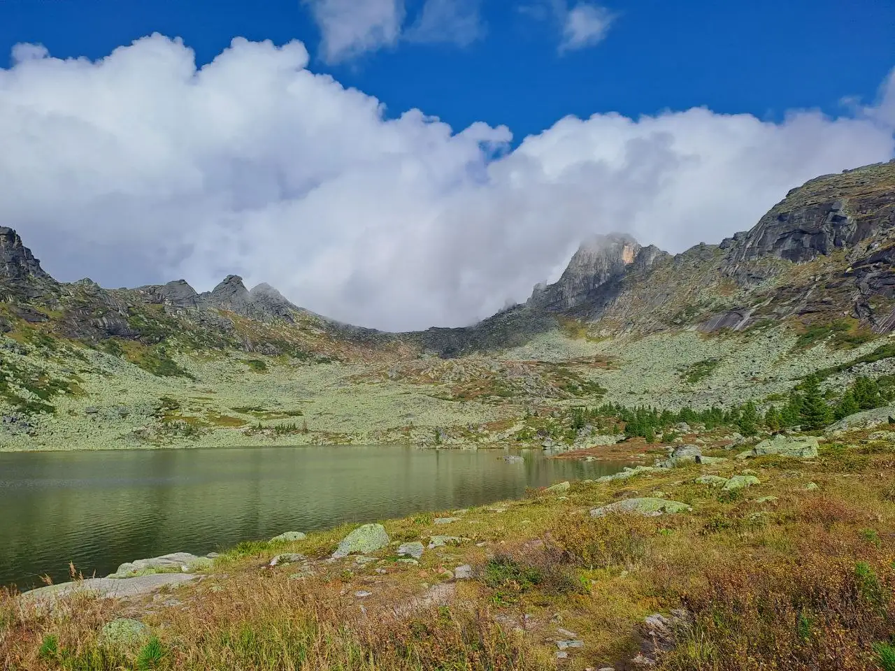 Фото: sibnovosti.ru. Озеро Каровое