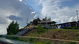 Красноярцам показали, как строят визит‑центр на Николаевской сопке