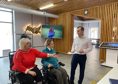 Единороссы проверили новый визит-центр на стадионе «Динамо» на соответствие стандартам доступной среды