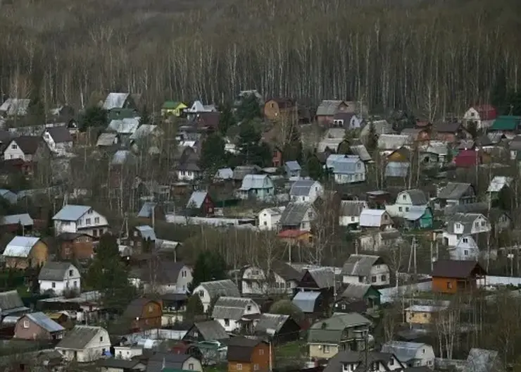 Омским сиротам станет проще купить дом на жилищный сертификат