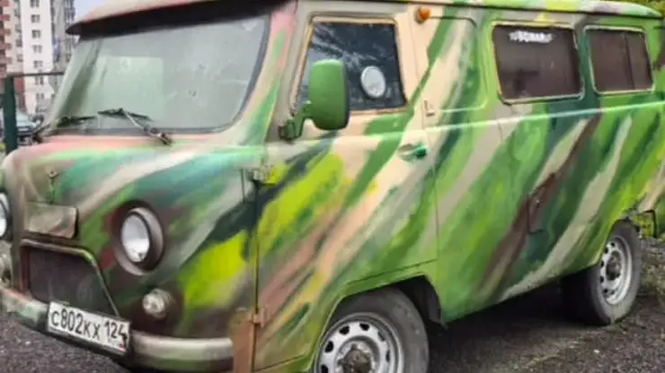 Красноярский художник подарил новую жизнь бронеавтомобилю для зоны СВО