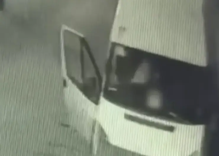 Искал скотч, нашел деньги: читинский сторож обокрал авто на стоянке