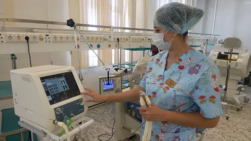 Ачинский перинатальный центр получил три современных аппарата ИВЛ