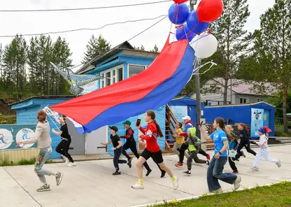 Коллектив Богучанской ГЭС отметил День России ярким праздником для детей и молодежи