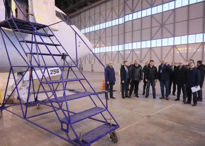 Губернатор Котюков оценил готовность нового ангара аэропорта Красноярск к круглогодичной эксплуатации