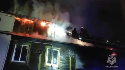 Четыре человека погибли в сильном пожаре в Новосибирске