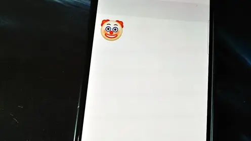 Красноярский суд не признал смайлик в виде клоуна оскорбительным