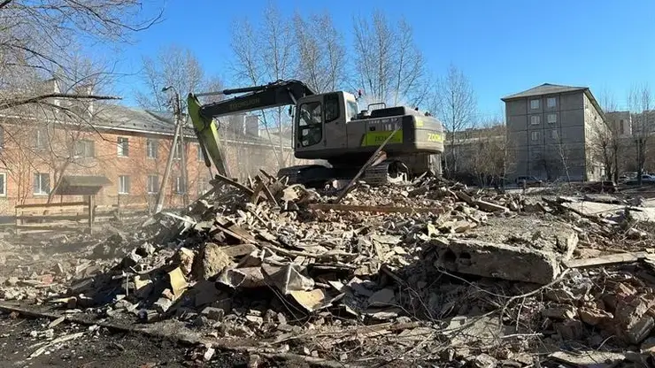 35 аварийных домов планируют снести в Красноярске