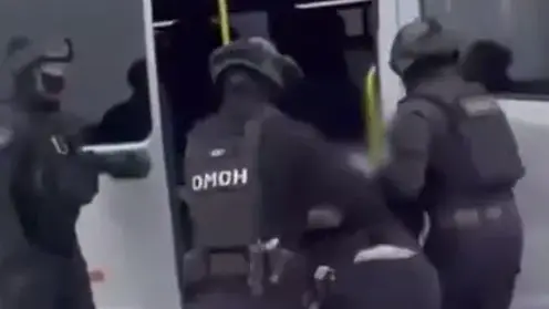 От знакомства до угона: как томич и омич спланировали кражу Toyota Camry в Красноярске