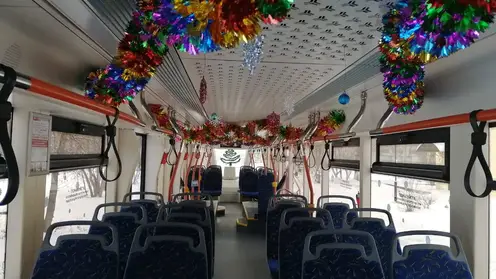 В Красноярске трамваи «Львята» начали готовить к Новому году
