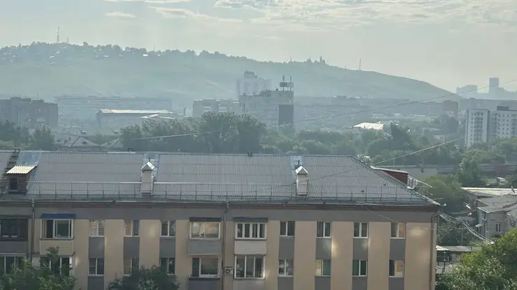 Дымка накрыла Красноярск утром 24 июня