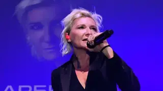 Билеты на концерт Дианы Арбениной в Новосибирске раскупают, несмотря на попытки его отменить