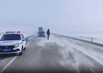 В Забайкалье из-за метели перекрыли участок федеральной трассы Чита — Забайкальск