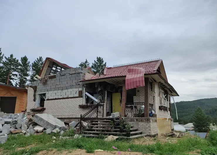 Женщина и подросток пострадали из-за взрыва газа в Забайкалье