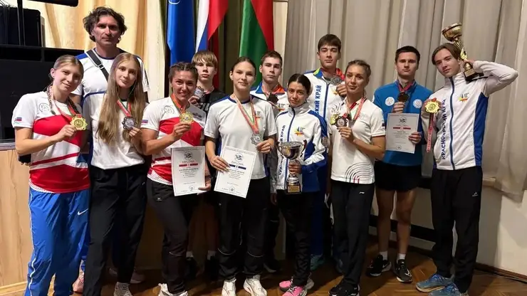 Красноярские полиатлонисты привезли медали с чемпионата и первенства мира