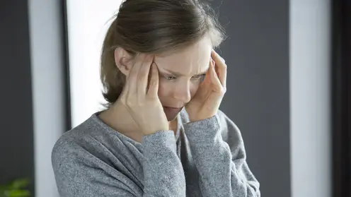 Мигрень: симптомы, причины и важность своевременного лечения – объясняет невролог Пироговского университета