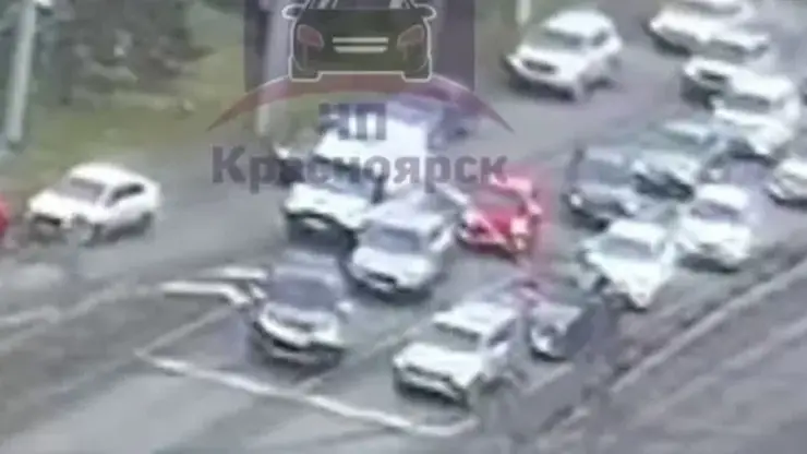 Красноярец заплатит за то, что не пропустил машину скорой помощи. Ему грозит штраф или лишение прав