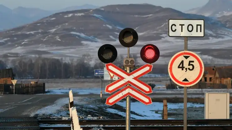 Движение автотранспорта через железнодорожный переезд в Боготольском районе Красноярского края будет временно ограничено